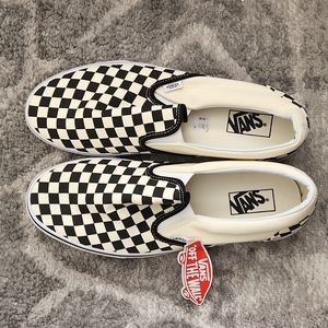Vans classic slip on sneaker 12
